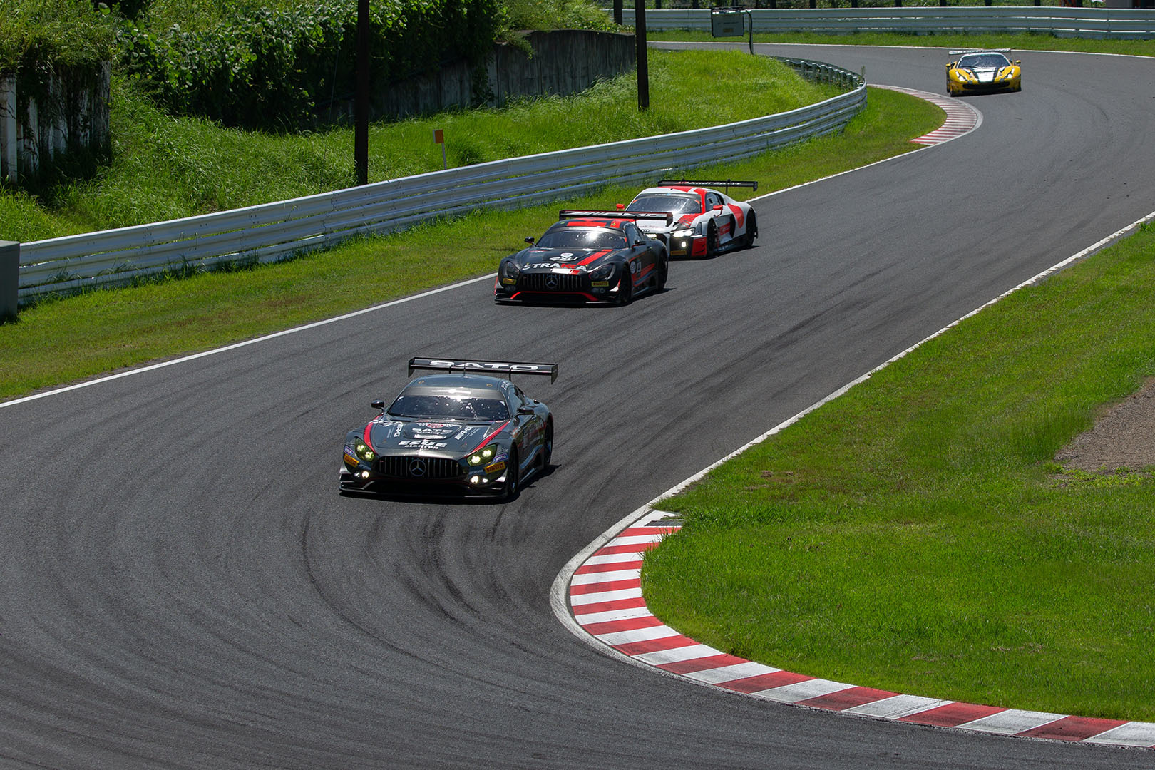 鈴鹿10時間耐久レース　その２_a0003166_12133972.jpg