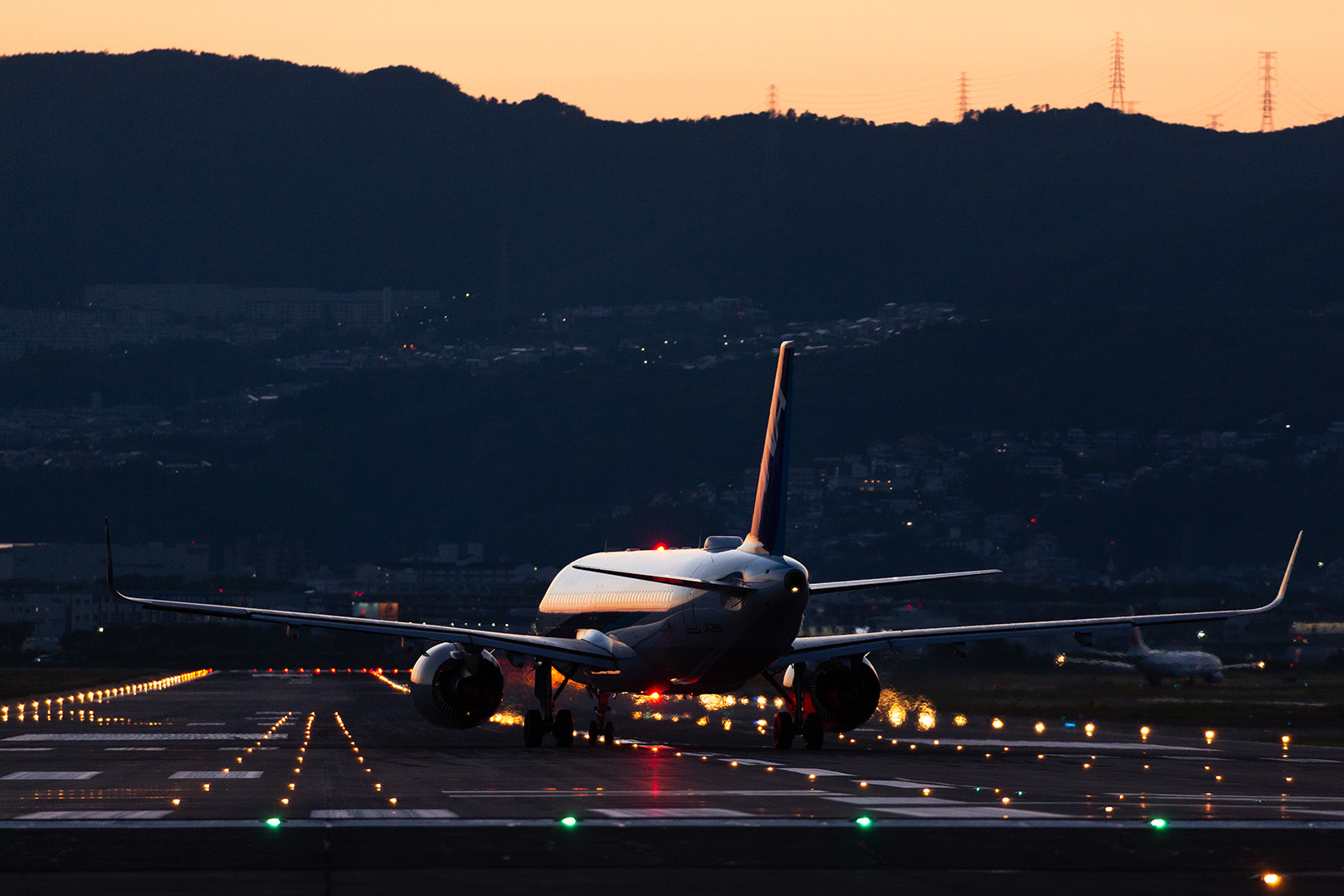 飛行機 B767 B737 夕焼け （大阪空港 伊丹空港 千里川）_a0003166_12172725.jpg
