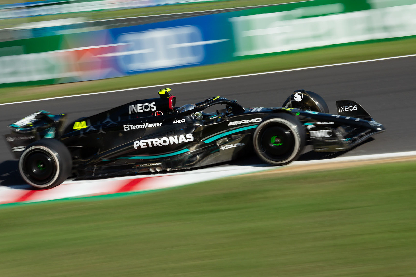 F1 メルセデス ハミルトン、ラッセル（鈴鹿サーキット）_a0003166_12174797.jpg