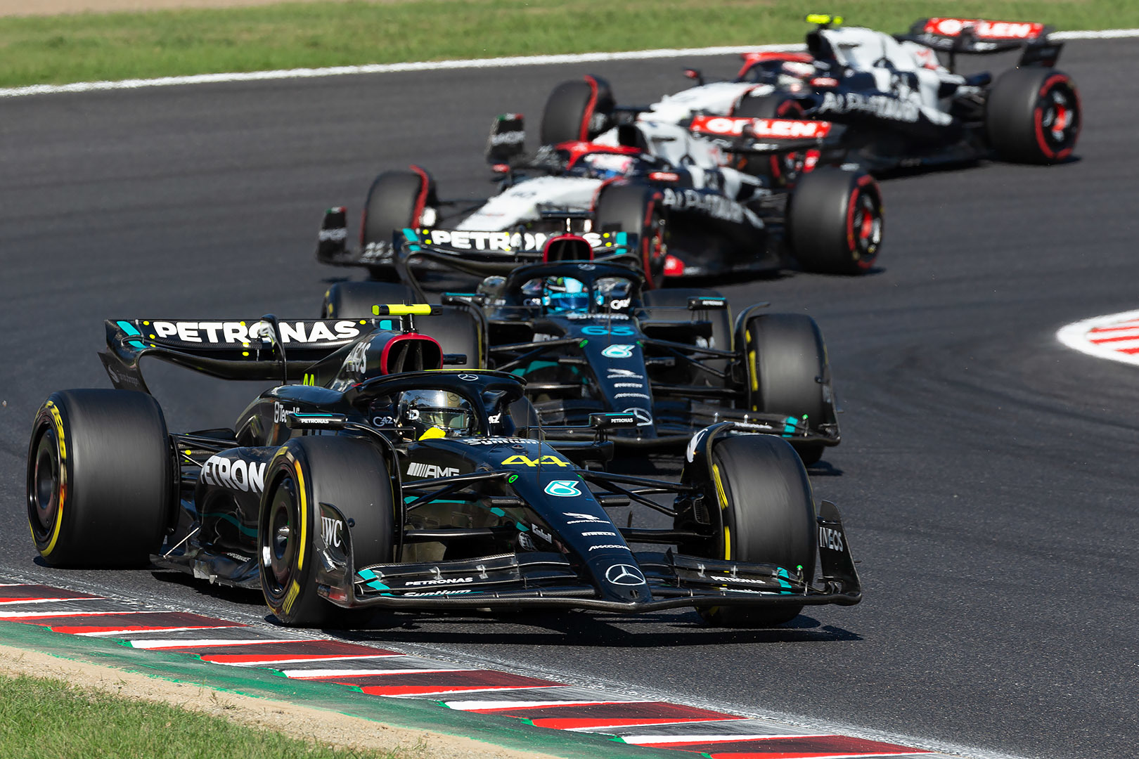 F1 メルセデス ハミルトン、ラッセル（鈴鹿サーキット）_a0003166_12180264.jpg