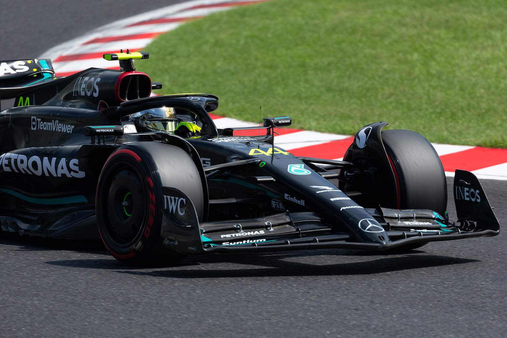 F1 メルセデス ハミルトン、ラッセル（鈴鹿サーキット）_a0003166_12185640.jpg