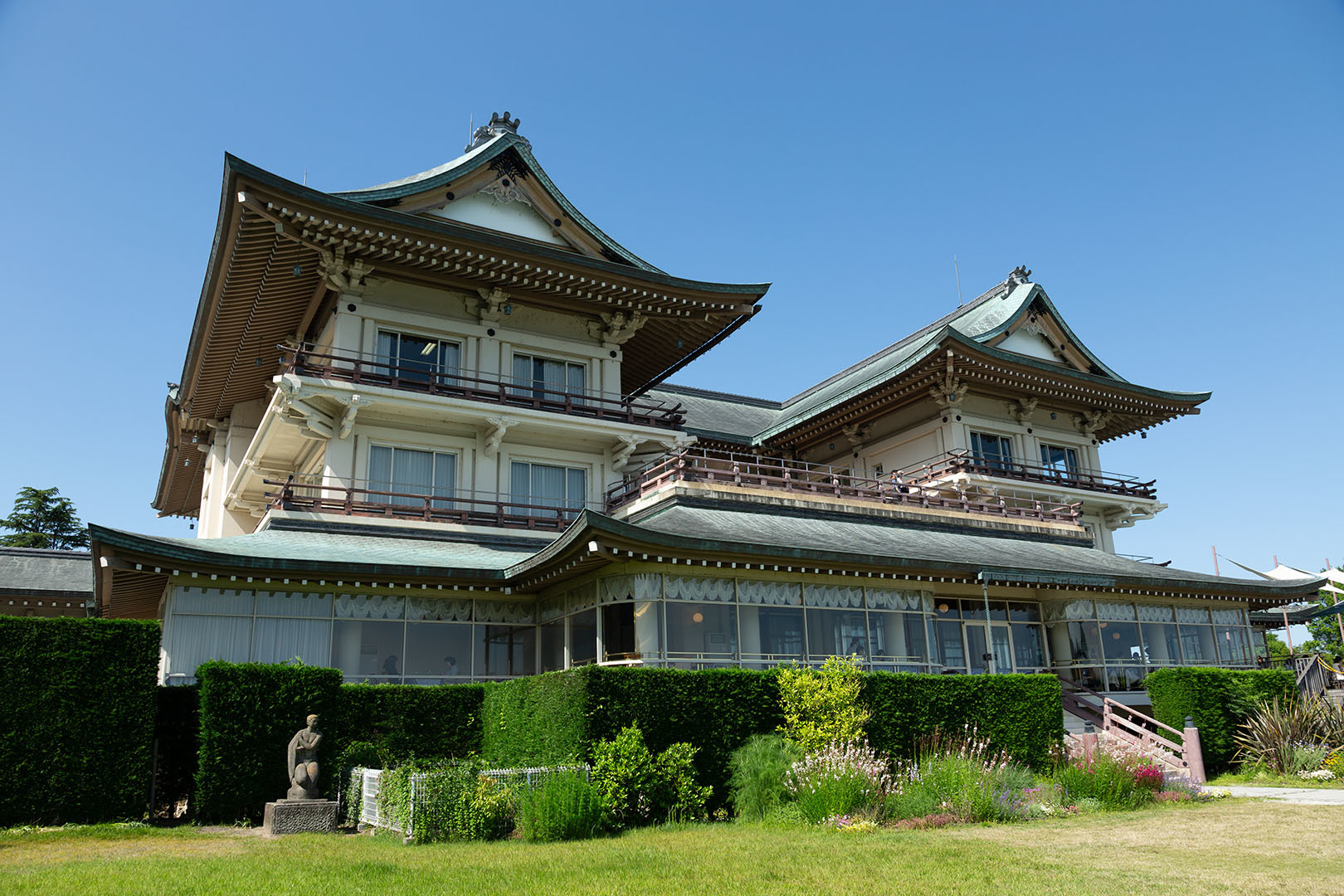 バラなど（びわ湖大津館）_a0003166_12374621.jpg