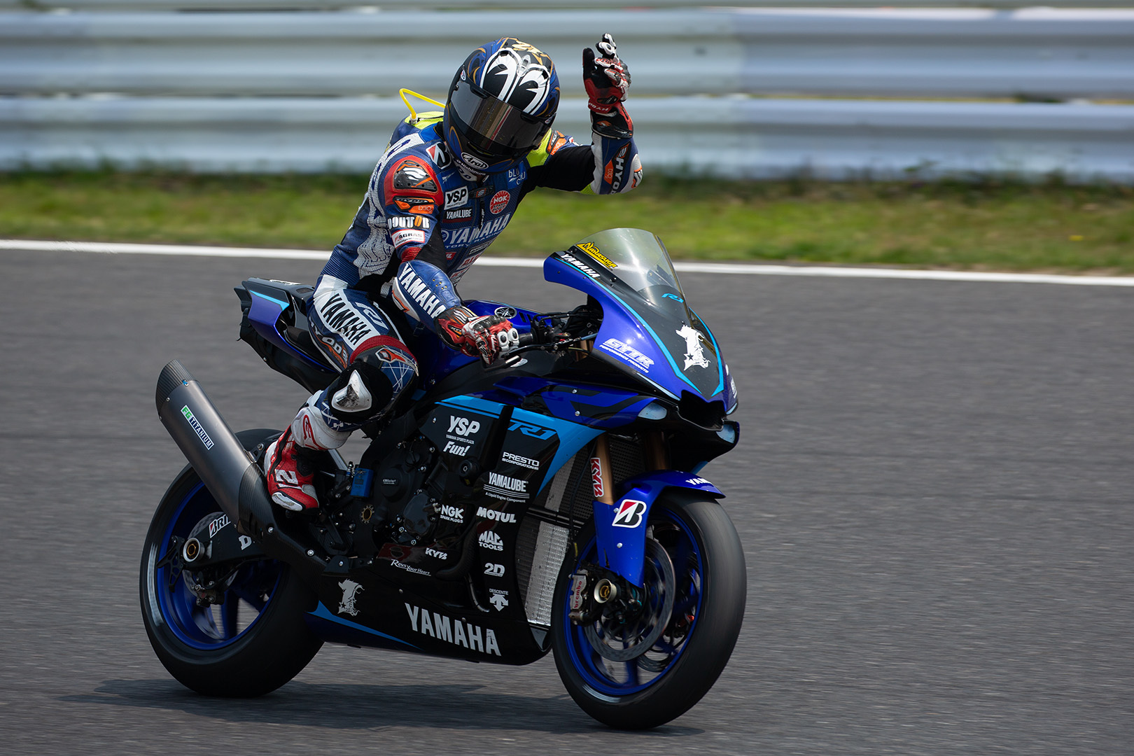 鈴鹿２＆４レース 全日本ロードレース ＪＳＢ１０００ レース２_a0003166_12402525.jpg