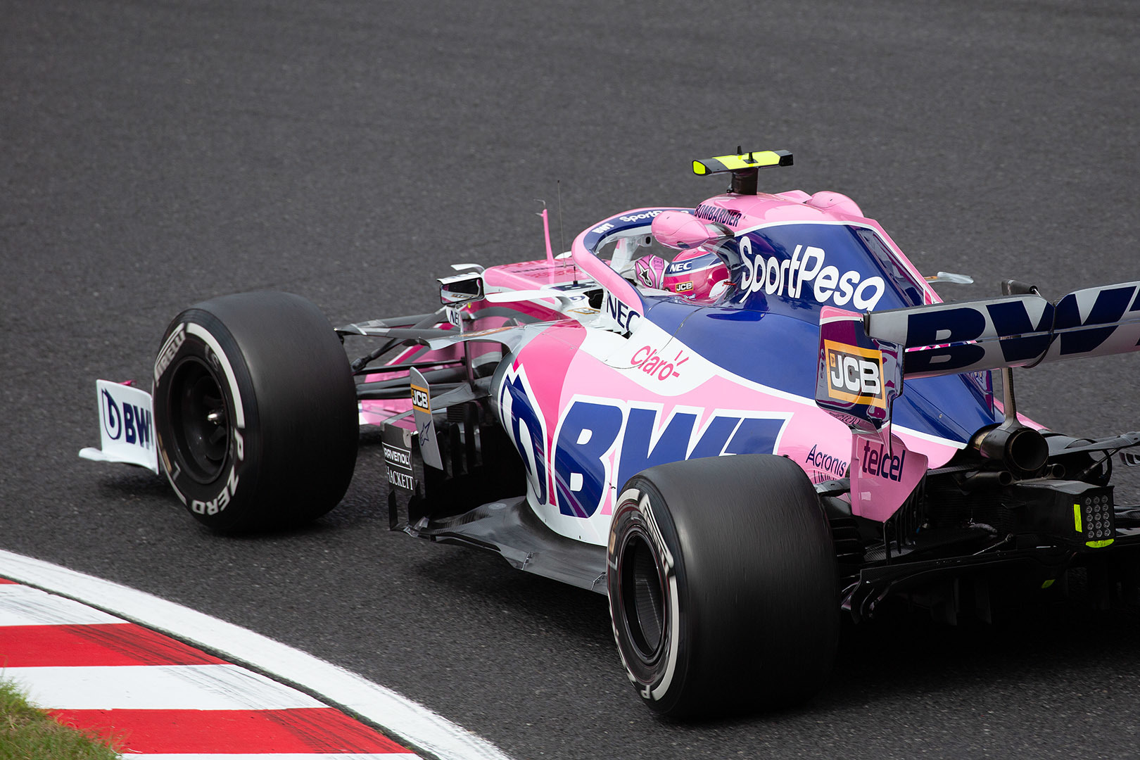 Ｆ１ 金曜フリー走行１_a0003166_12475280.jpg