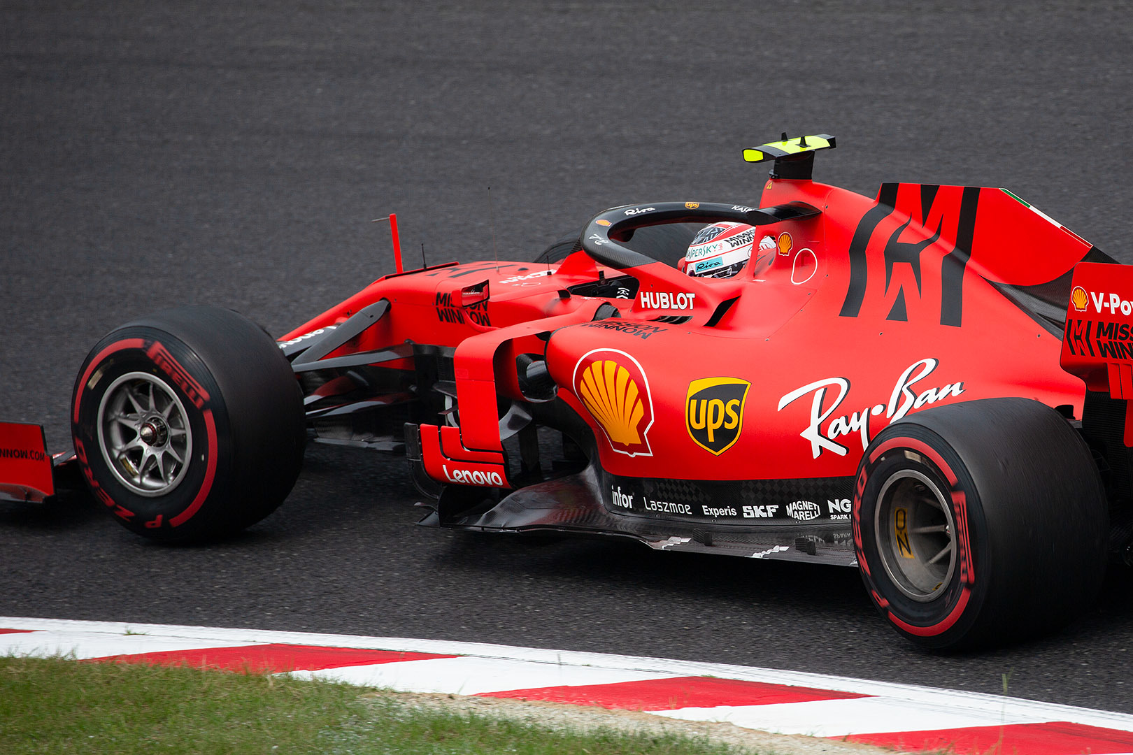 Ｆ１ 金曜フリー走行１_a0003166_12475321.jpg