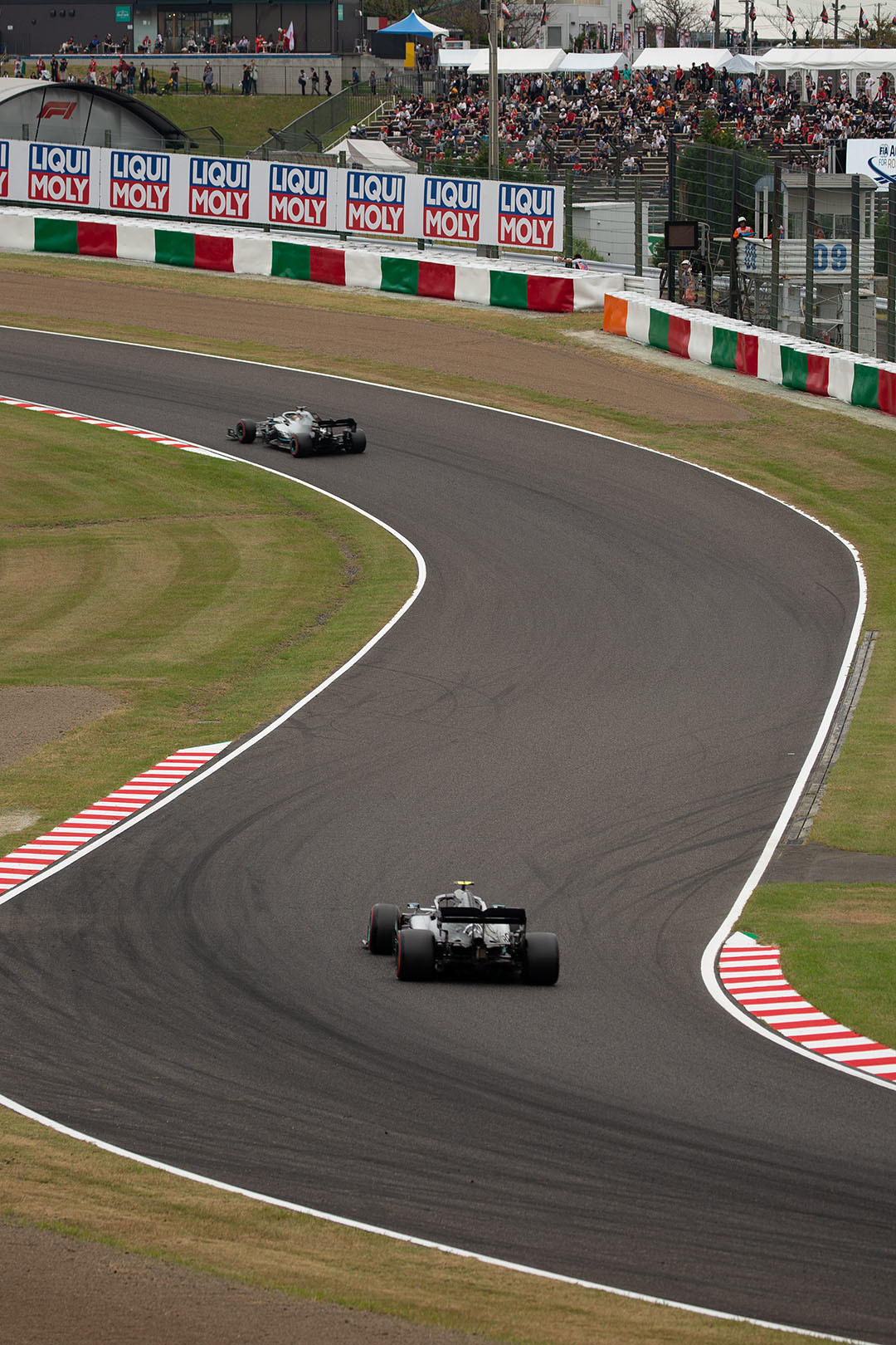 Ｆ１ 金曜フリー走行２_a0003166_12505359.jpg