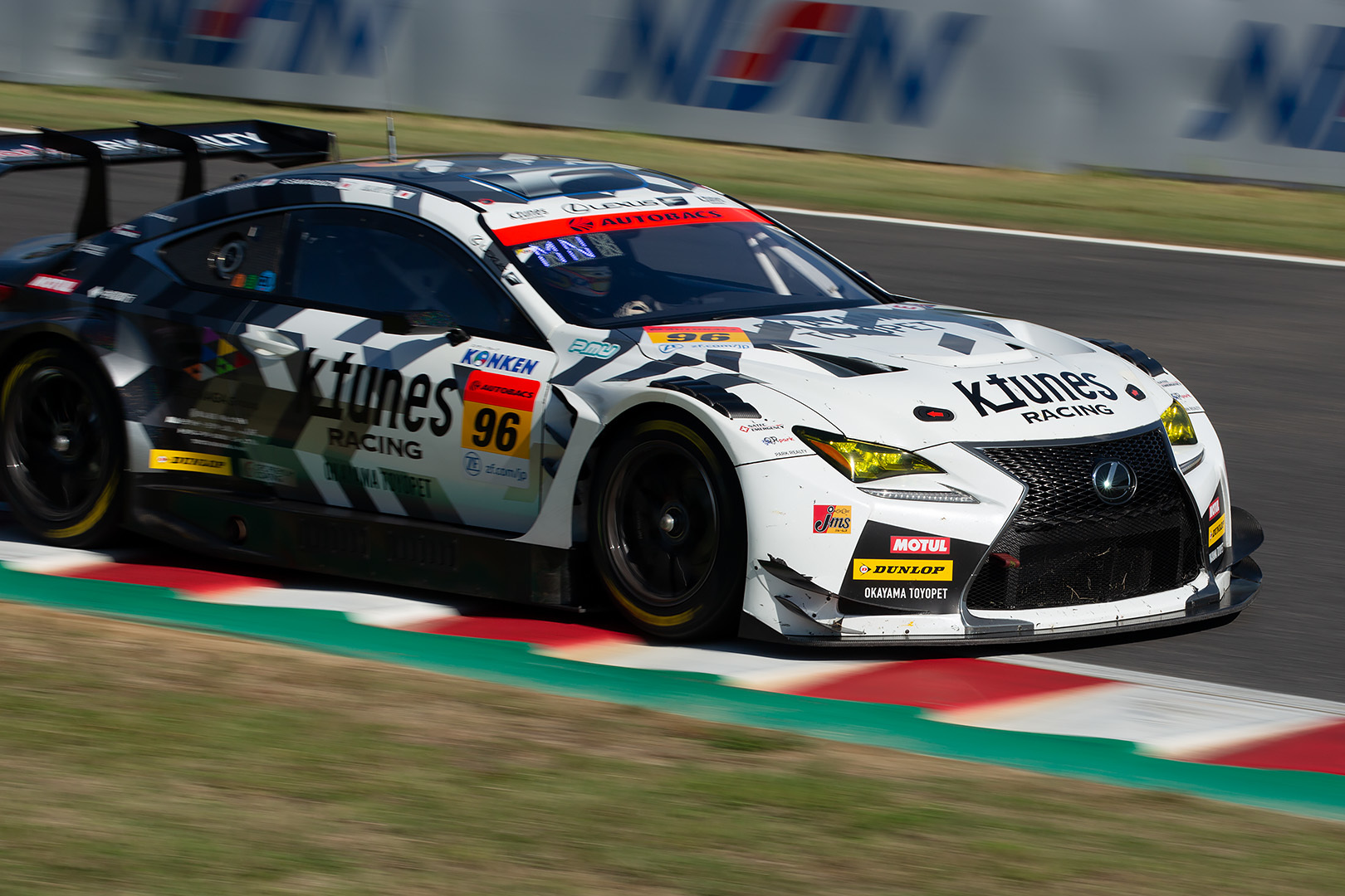 SUPER GT 鈴鹿 GT300 その２_a0003166_12524872.jpg