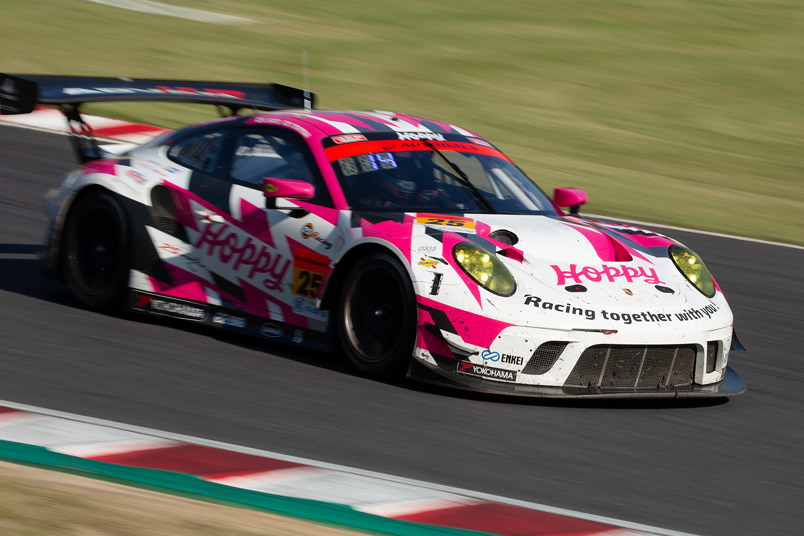 SUPER GT 鈴鹿 GT300 その２_a0003166_12524994.jpg