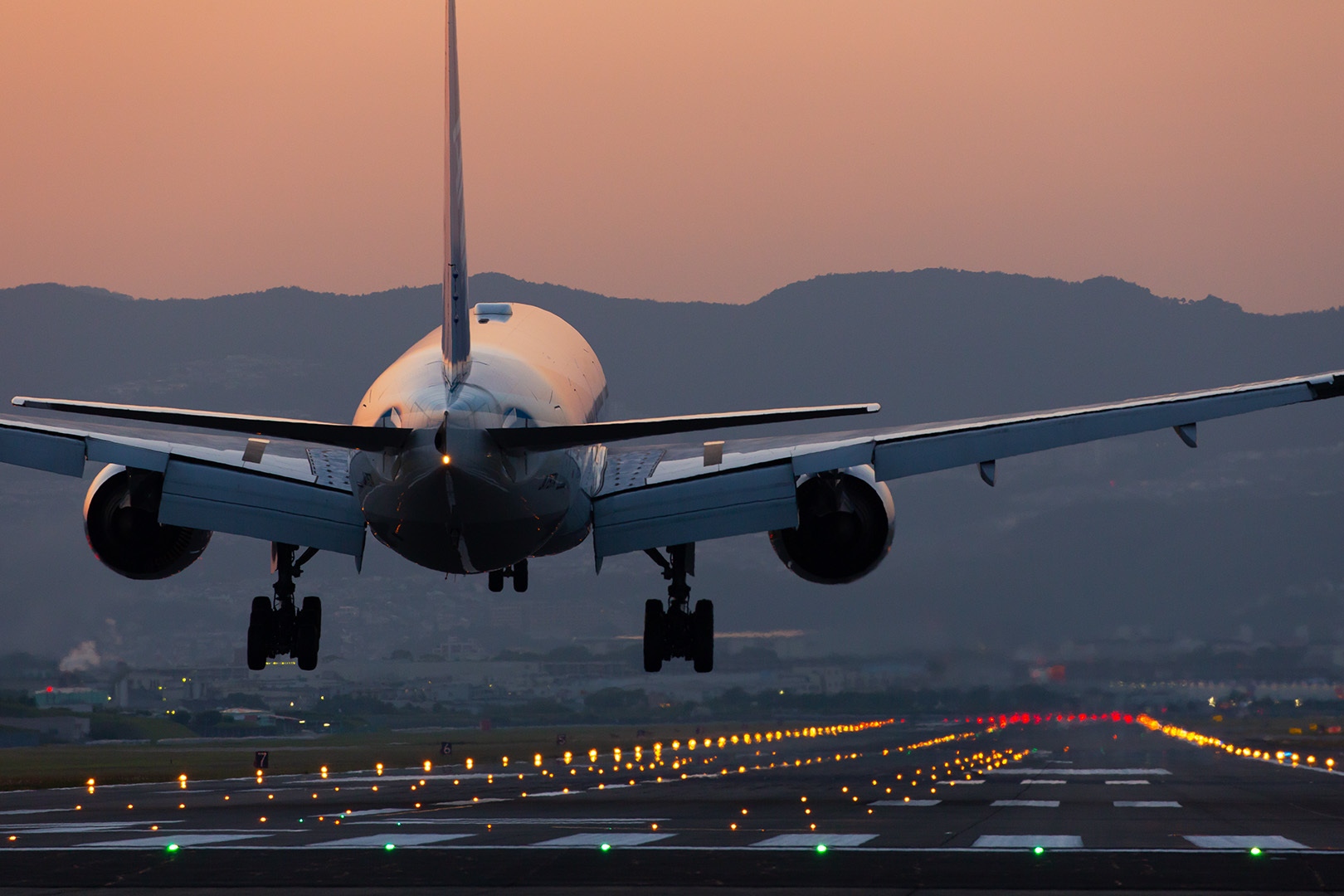 飛行機 夕焼け（伊丹空港 千里川）_a0003166_12530562.jpg