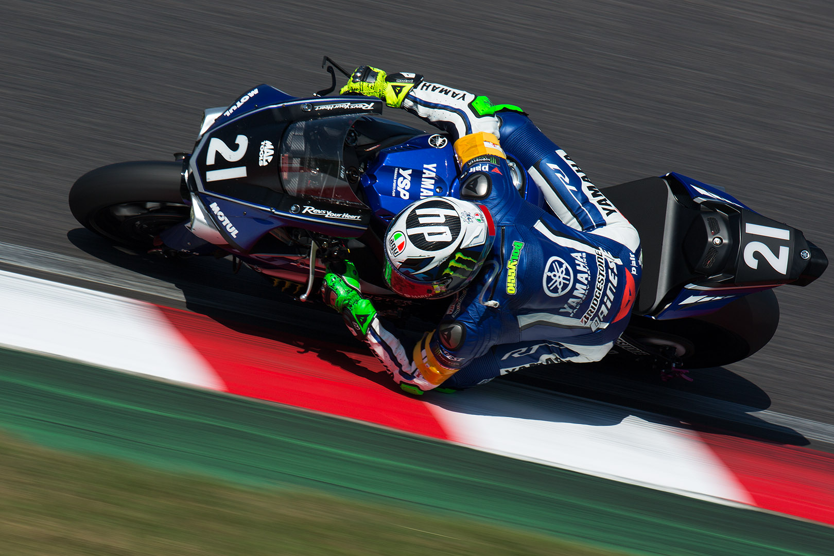 鈴鹿８耐　（ヤマハファクトリー）_a0003166_12541588.jpg