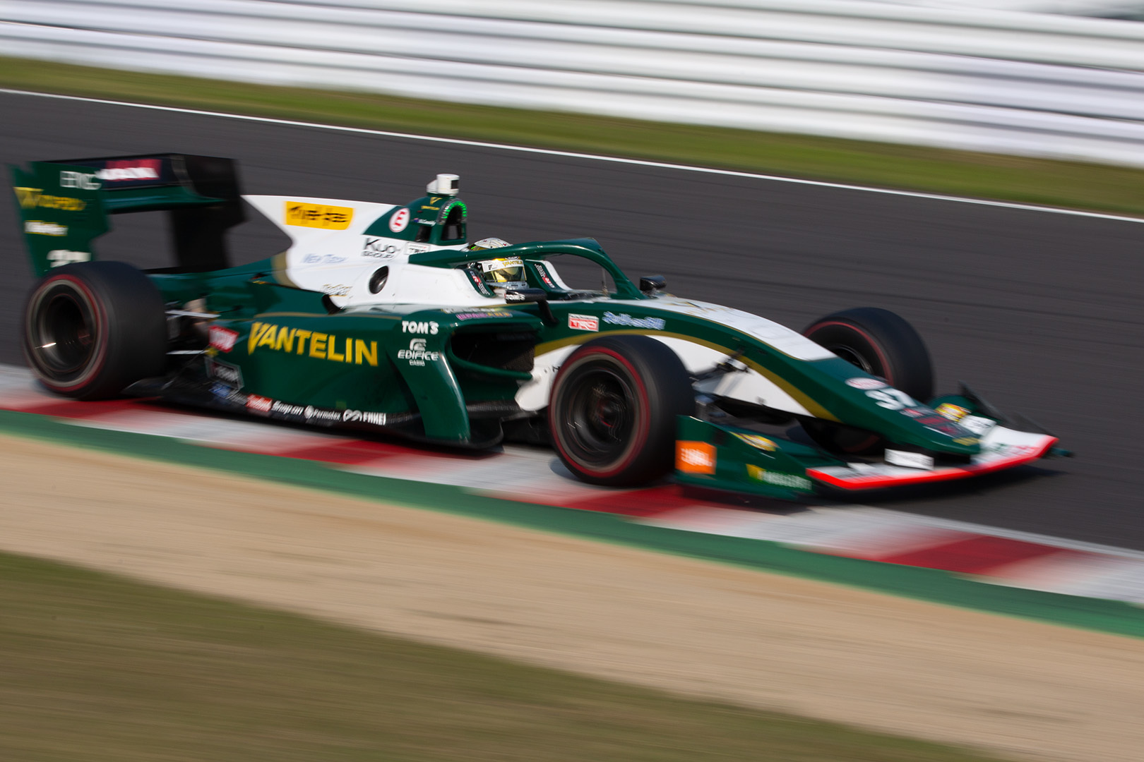 鈴鹿２＆４レース SUPER FORMULA 決勝_a0003166_12551067.jpg