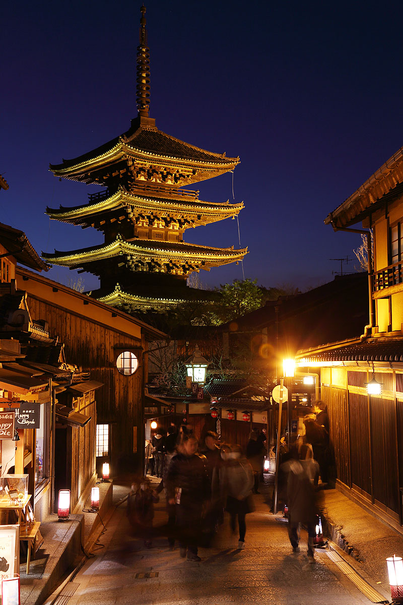京都　八坂の塔　ライトアップ_a0003166_1293050.jpg
