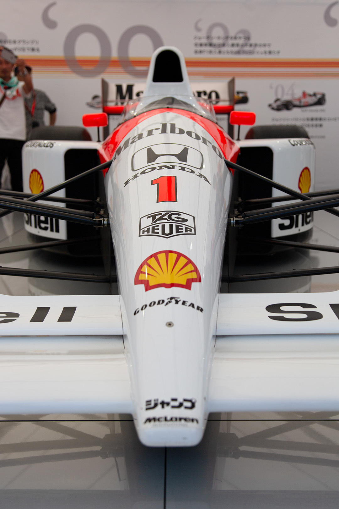 F1 日本グランプリ　展示、デモラン（Legend F1）など_a0003166_13264874.jpg