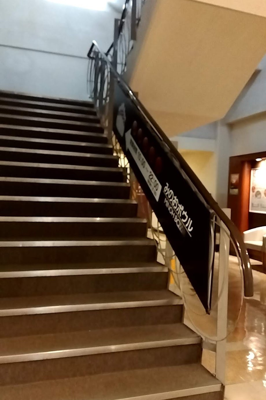 ボウリング場巡り　みのおボウル_a0003166_13414529.jpg