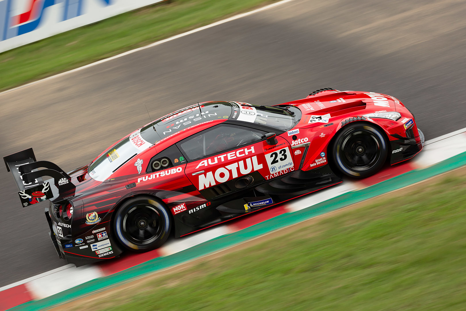 SUPER GT 鈴鹿 GT500 その１_a0003166_13475755.jpg