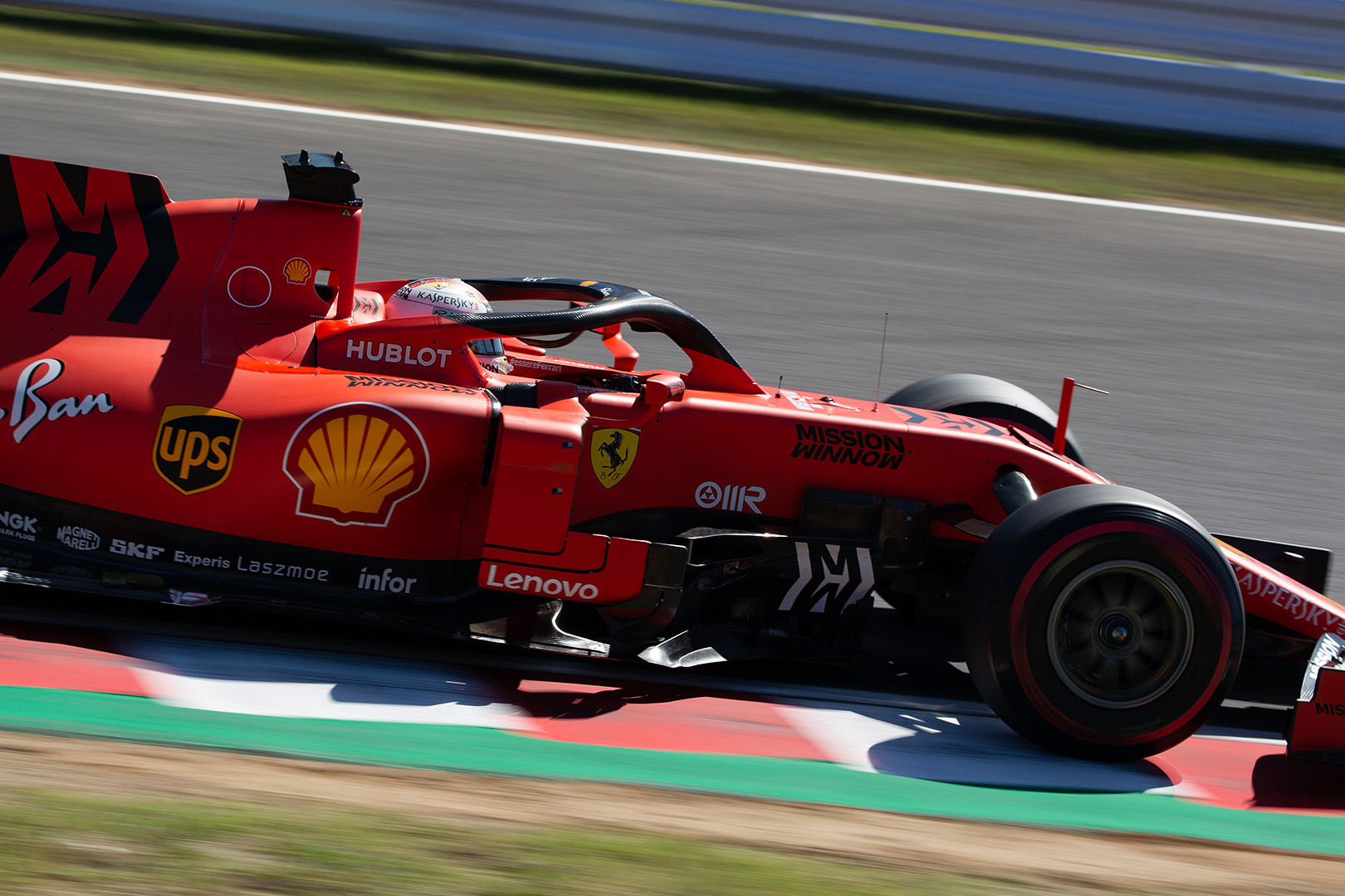 Ｆ１ 予選 その１ フェラーリ ベッテル_a0003166_13484130.jpg