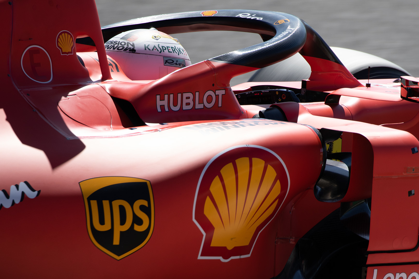 Ｆ１ 予選 その１ フェラーリ ベッテル_a0003166_13484267.jpg