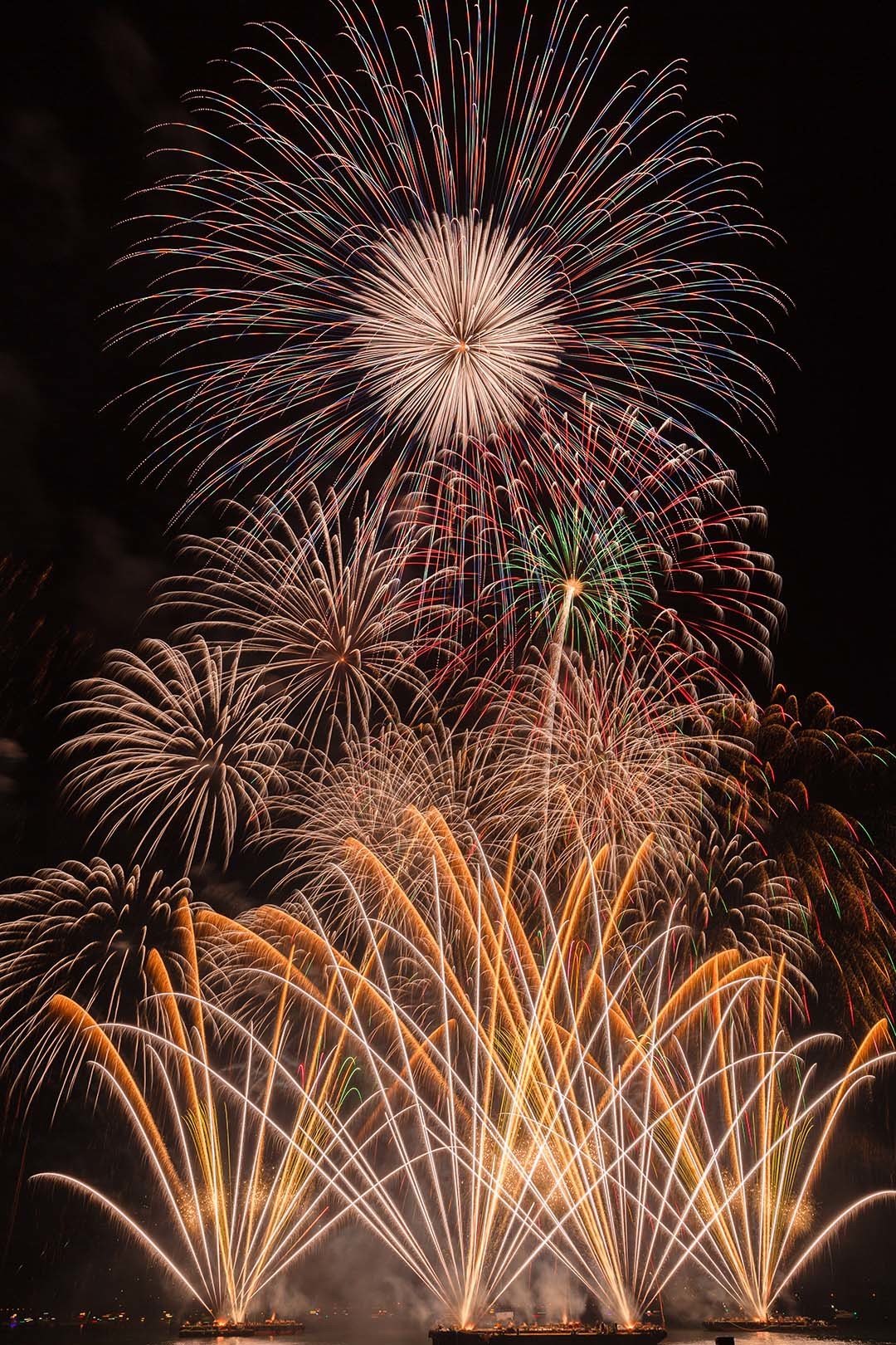 大阪湾りんくう芸術花火_a0003166_13562798.jpg