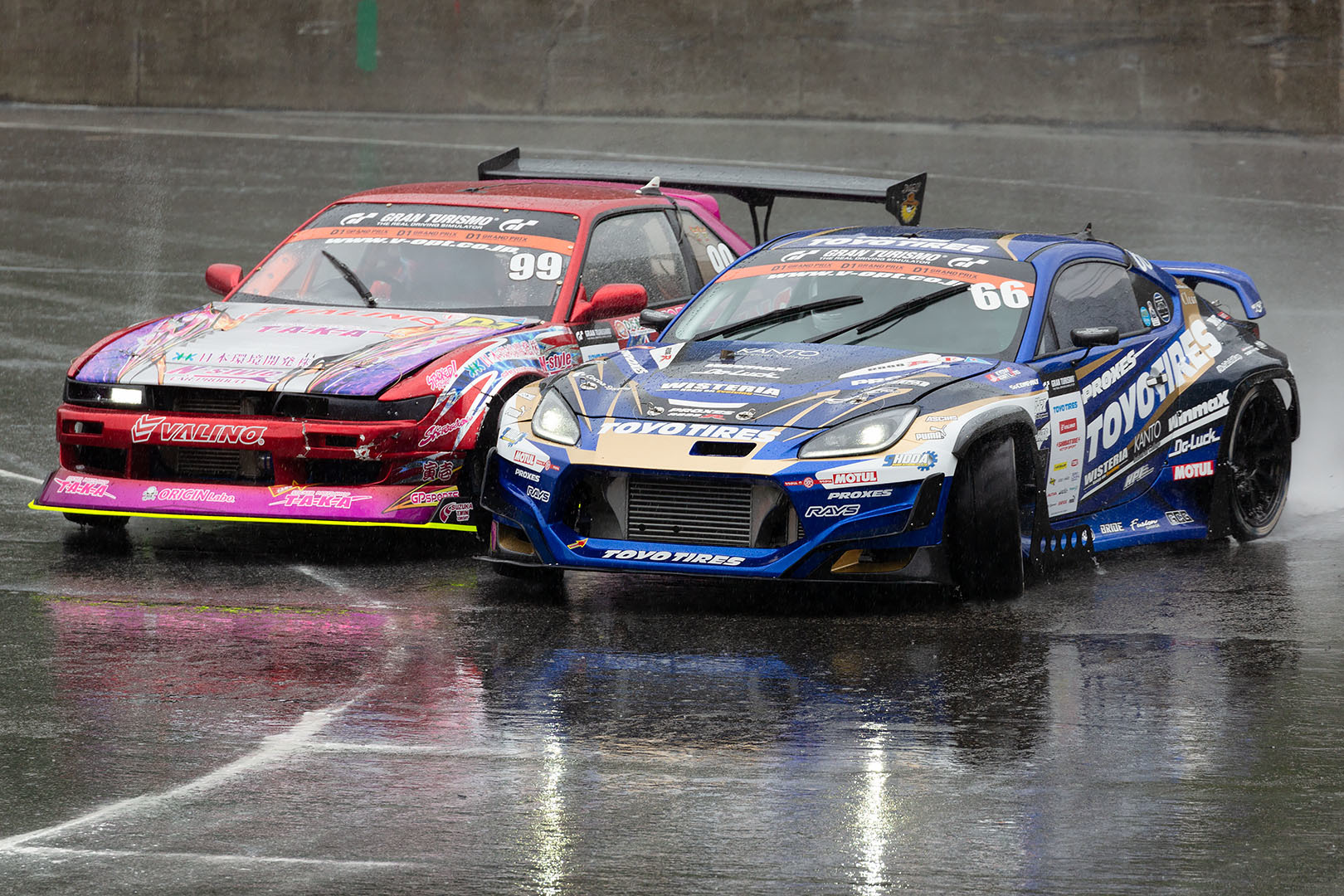 D1 第２戦 奥伊吹 雨のドリフト_a0003166_13595615.jpg