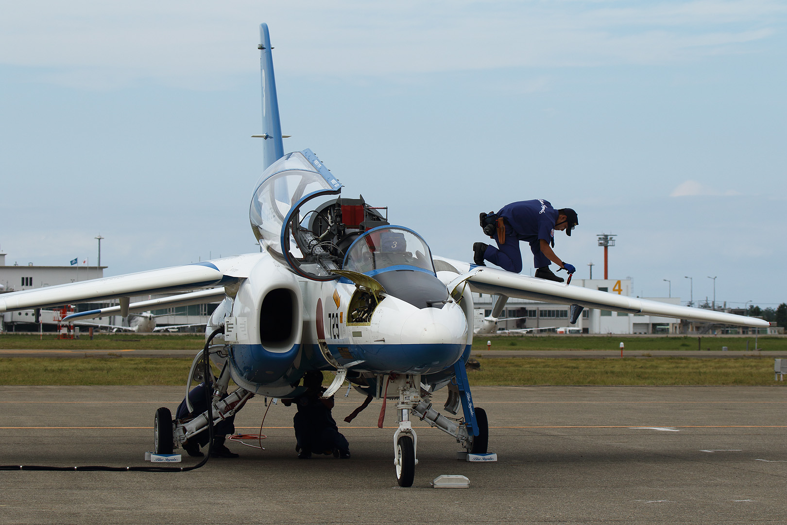 小松基地航空祭 ブルーインパルス_a0003166_138521.jpg