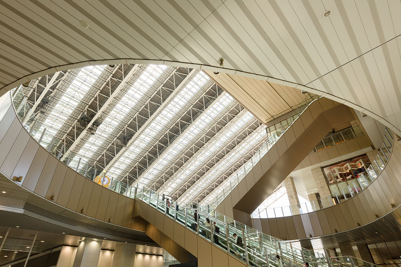 大阪駅　その２_a0003166_14014693.jpg