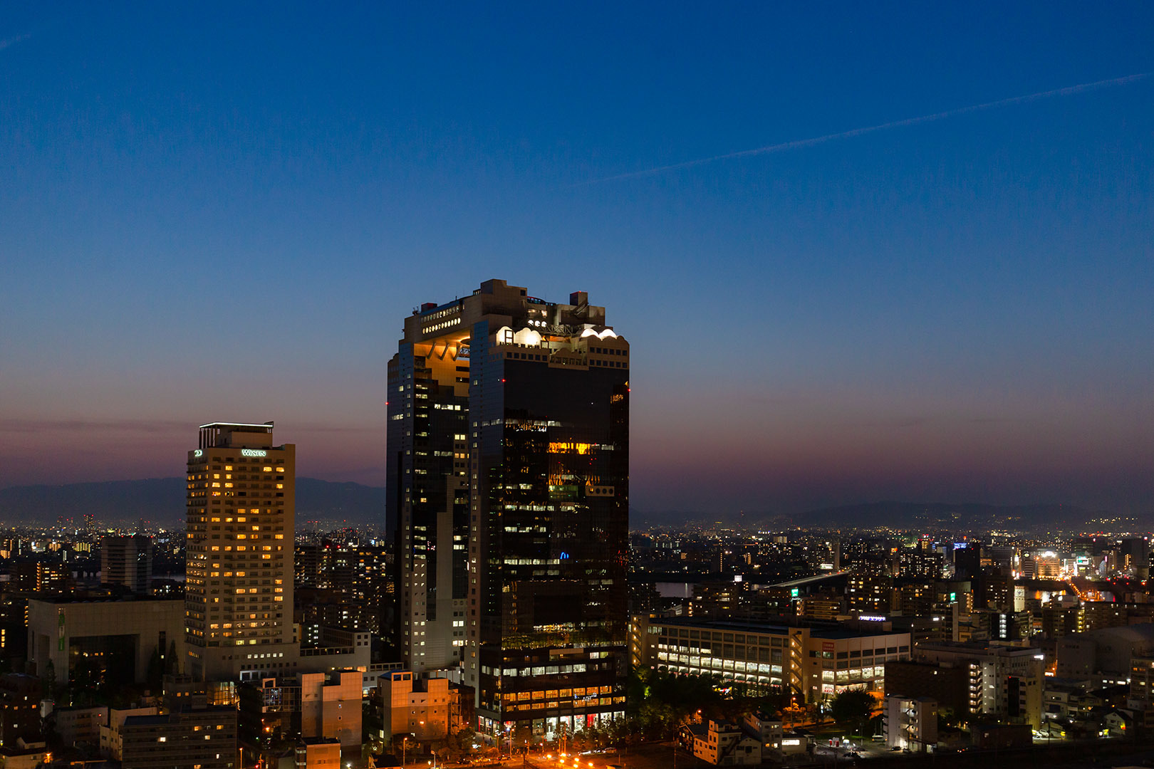 梅田 夜景_a0003166_14044670.jpg