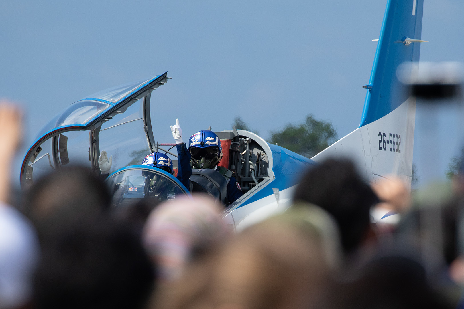 小松基地航空祭 ブルーインパルス （その１）地上_a0003166_14092511.jpg