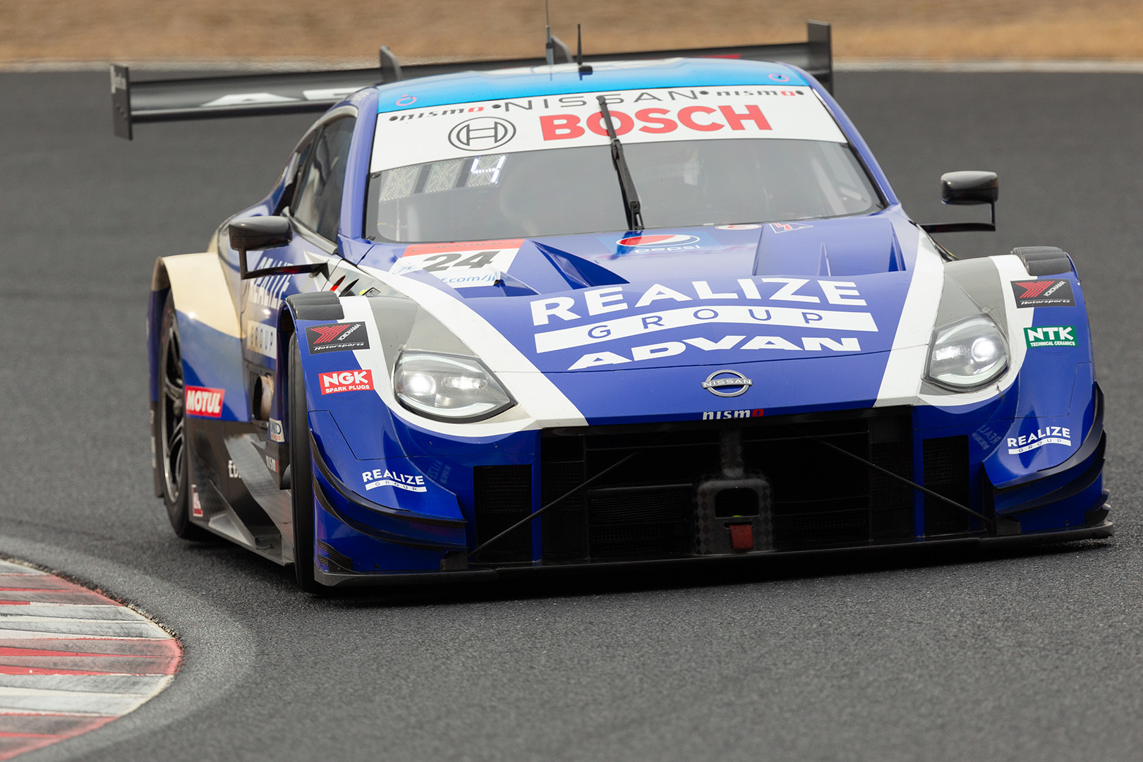 SUPER GT 岡山テスト Nissan Z GT500_a0003166_15013170.jpg