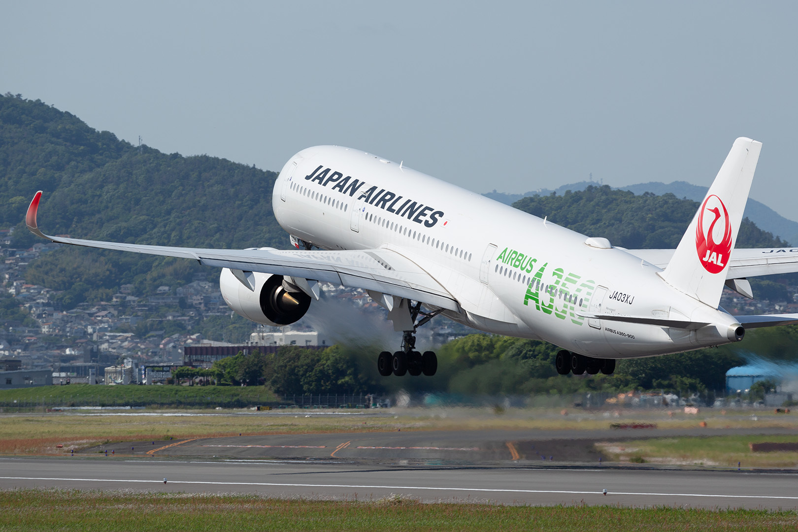 エアバスA350 （大阪空港 伊丹空港 伊丹スカイパーク）_a0003166_15040360.jpg