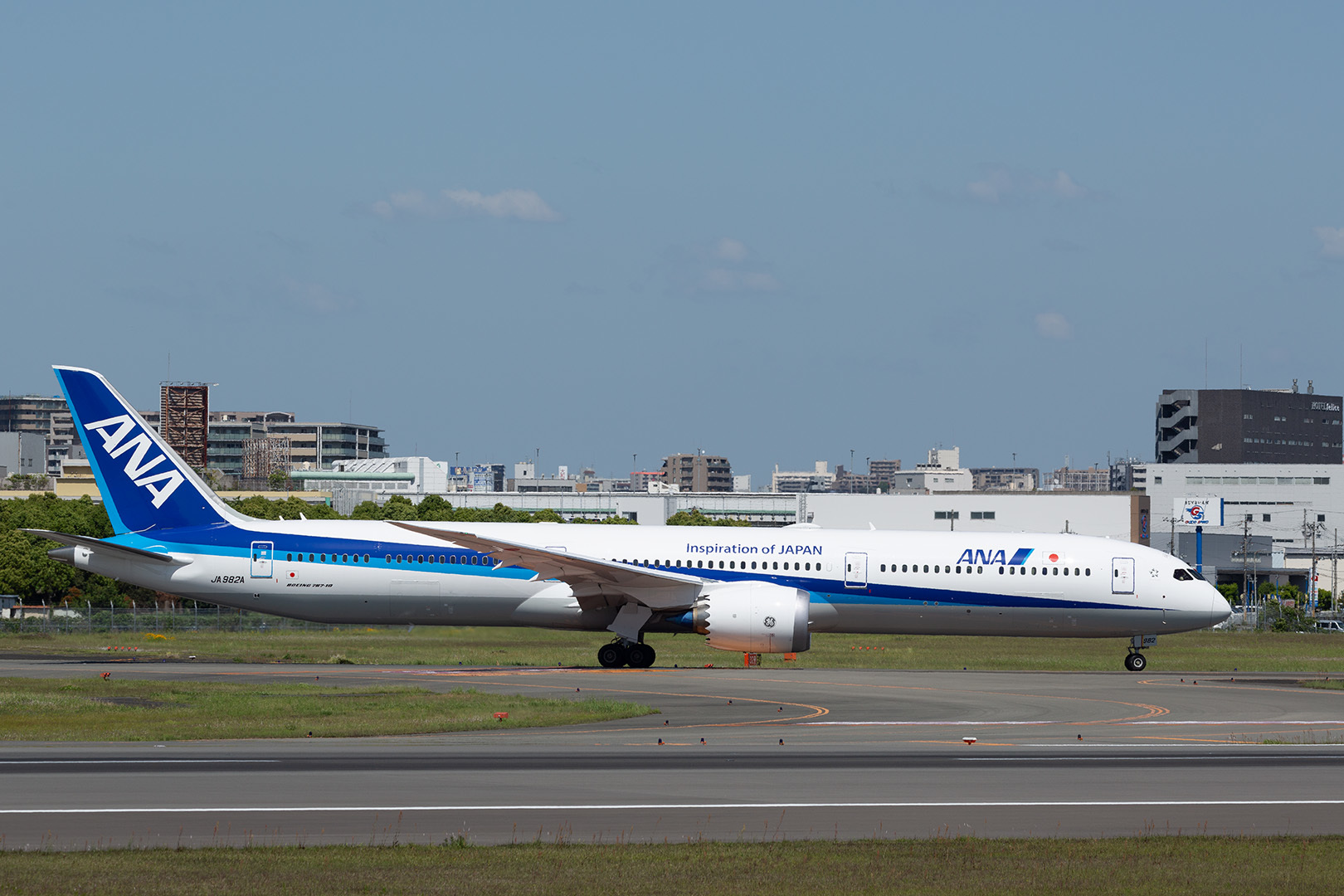 ボーイング B787-10 その１(大阪空港 伊丹空港 伊丹スカイパーク)_a0003166_15070172.jpg