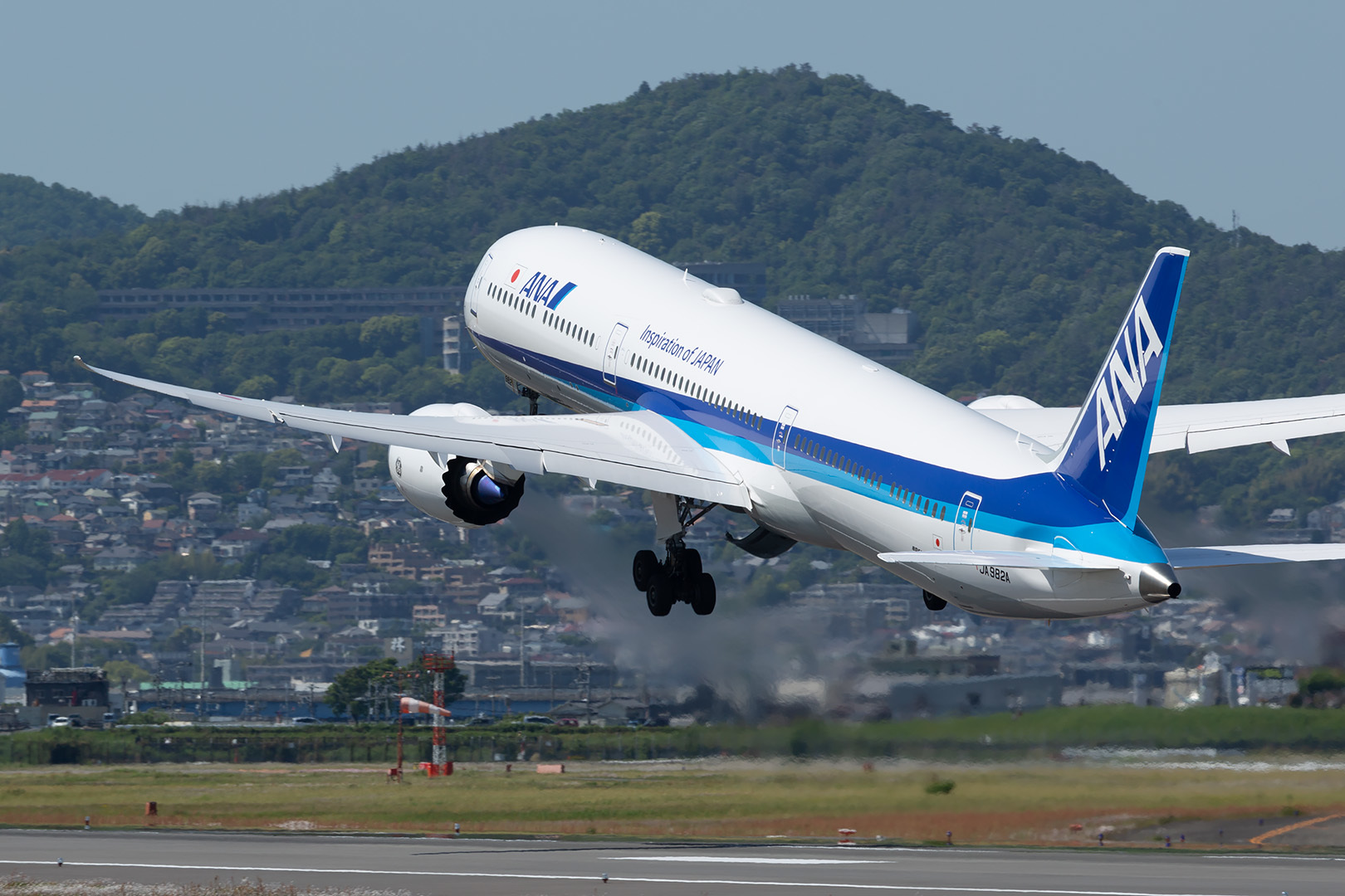 ボーイング B787-10 その２(大阪空港 伊丹空港 伊丹スカイパーク)_a0003166_15085629.jpg