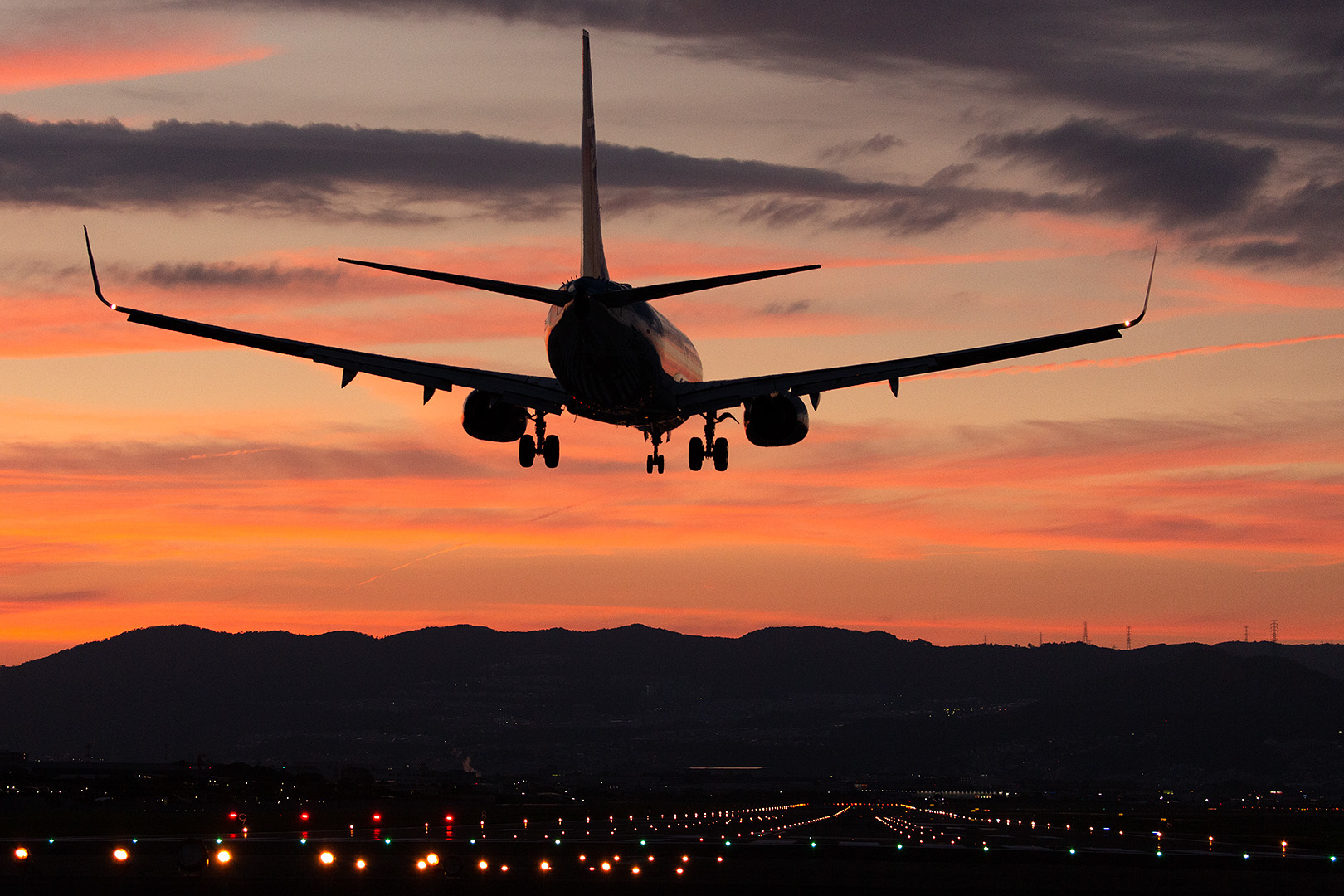 飛行機 夕焼け（伊丹空港、千里川）_a0003166_15174658.jpg