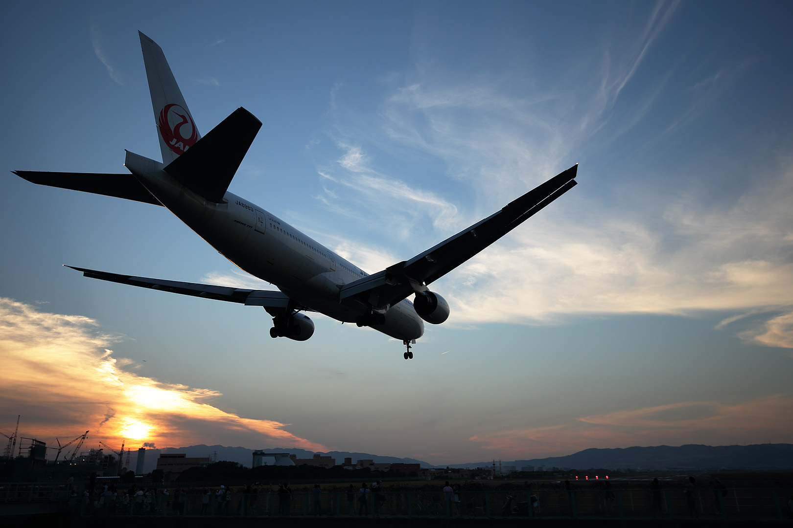 飛行機 夕焼け　（伊丹空港、千里川）_a0003166_151799.jpg