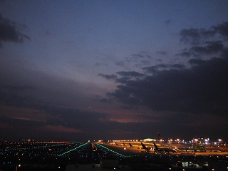 なし　関空_a0003166_151875.jpg