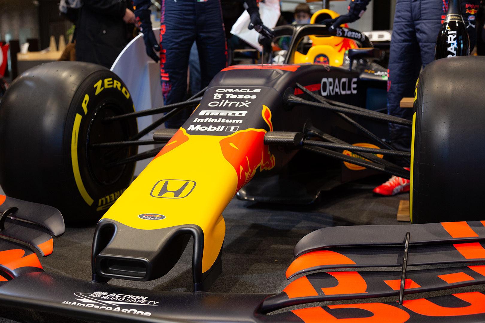 Honda ウエルカムプラザ青山　Ｆ１展示_a0003166_16141730.jpg
