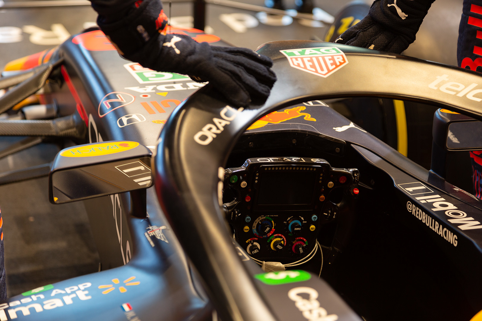 Honda ウエルカムプラザ青山　Ｆ１展示_a0003166_16141737.jpg
