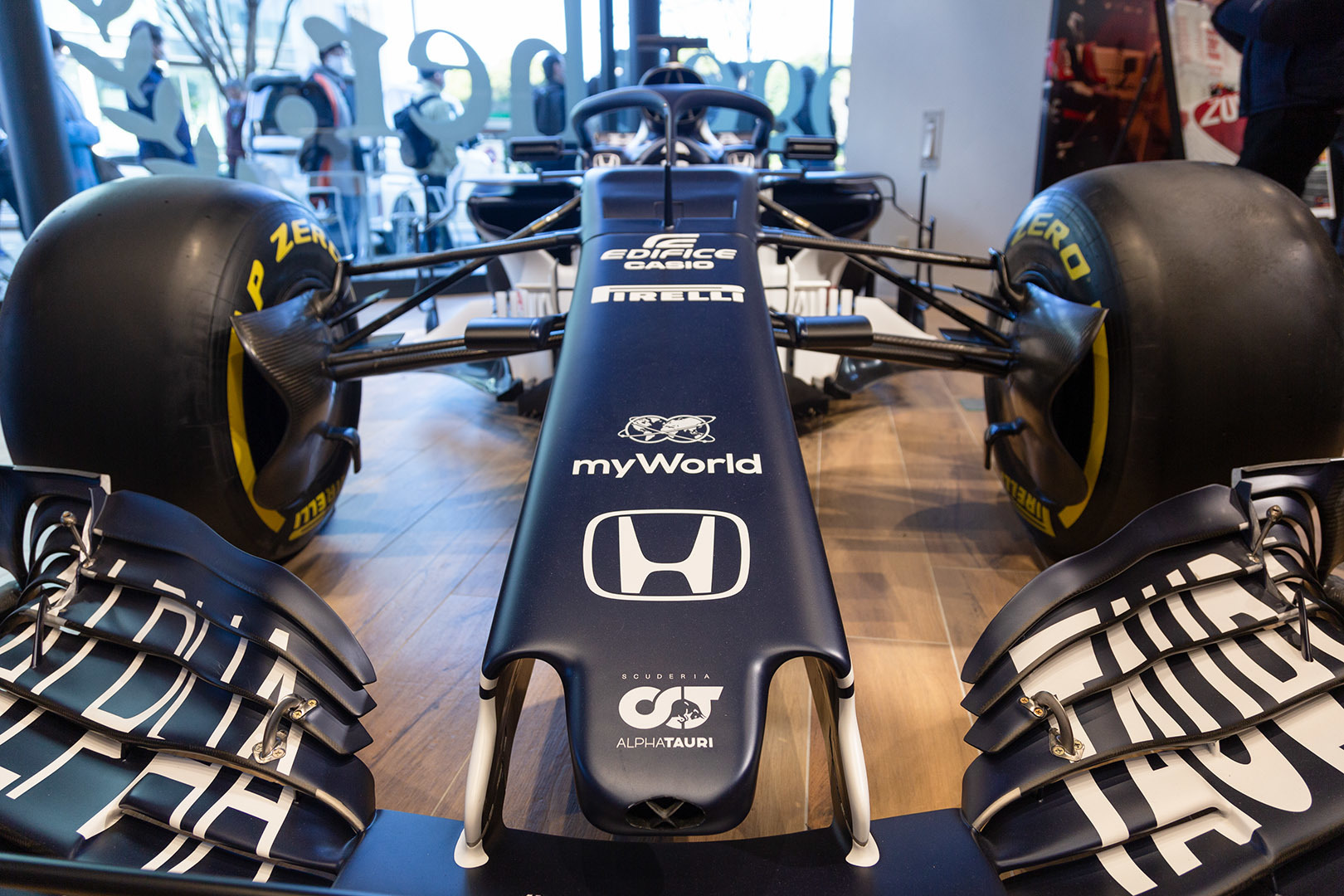 Honda ウエルカムプラザ青山　Ｆ１展示_a0003166_16141771.jpg