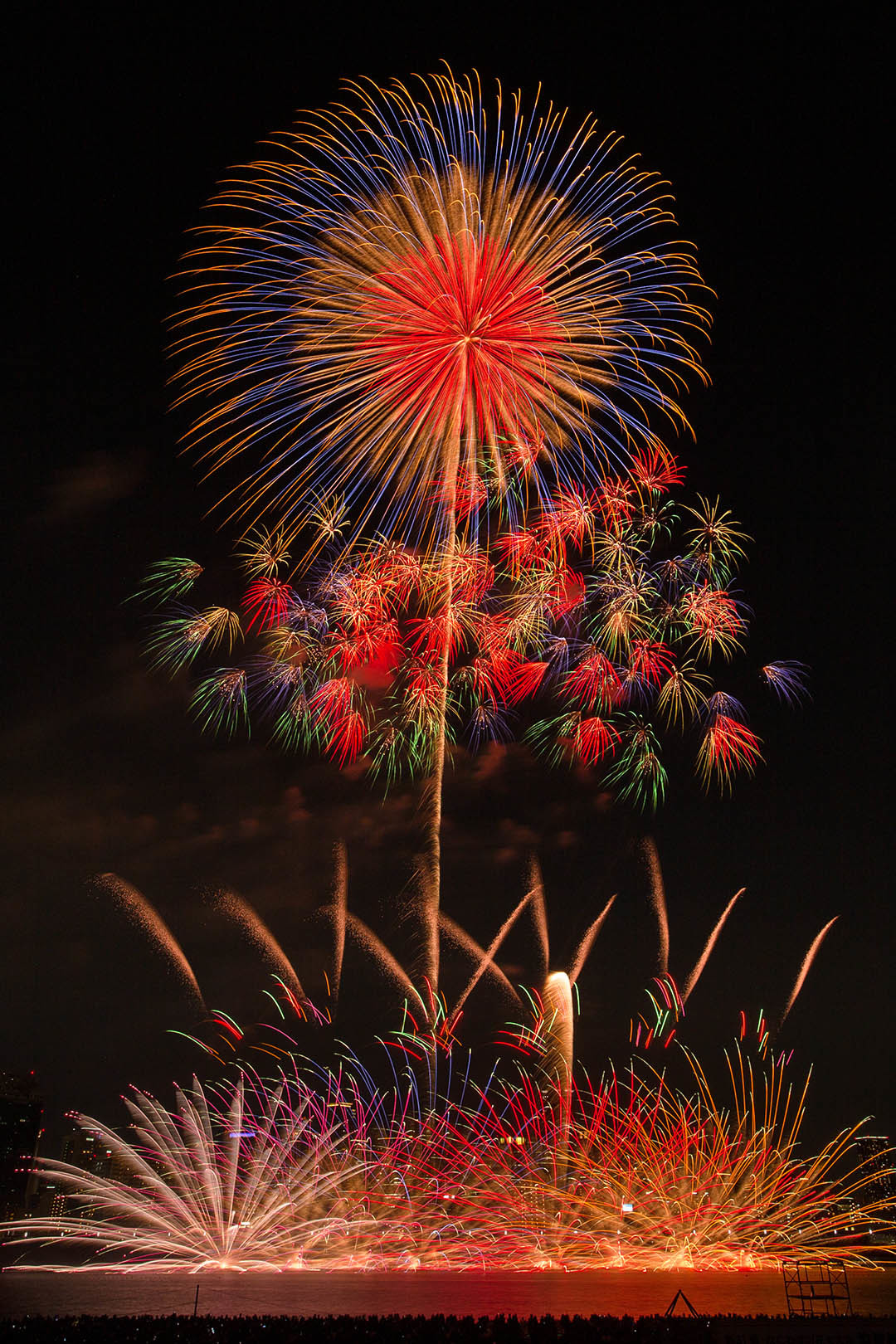 なにわ淀川花火大会　その１　水中花火_a0003166_16185513.jpg