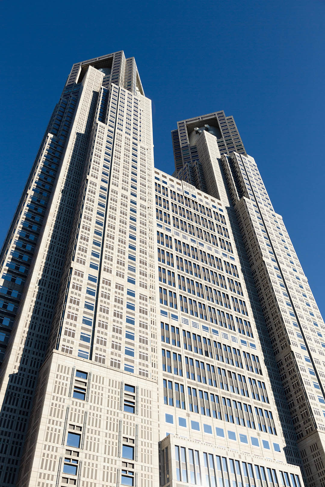 東京都庁_a0003166_16213315.jpg