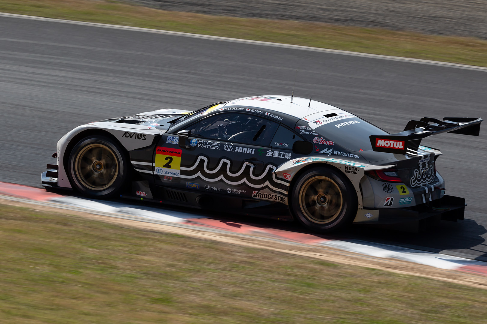 SUPER GT 岡山 GT300 その１_a0003166_16214962.jpg