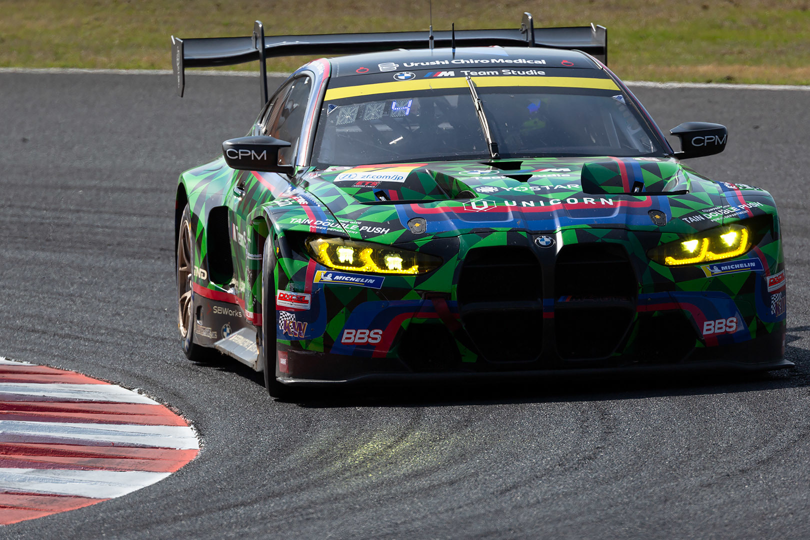 SUPER GT 岡山 GT300 その１_a0003166_16215947.jpg