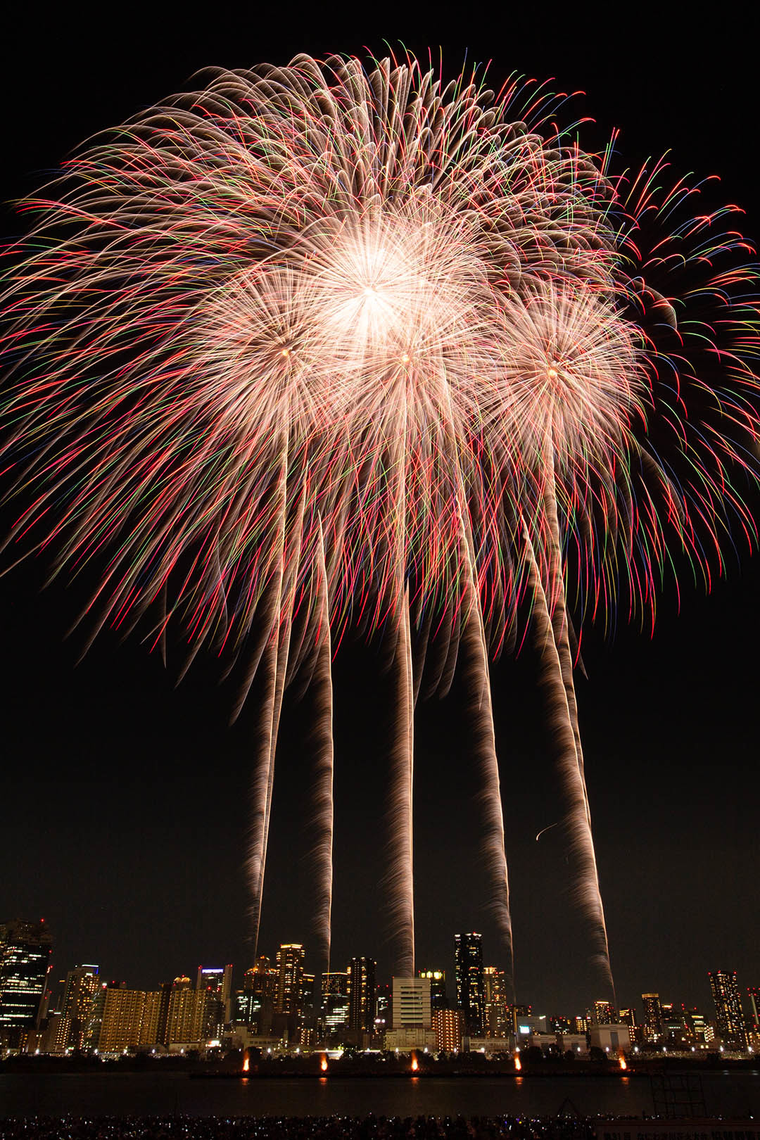 なにわ淀川花火大会　その３_a0003166_16243313.jpg