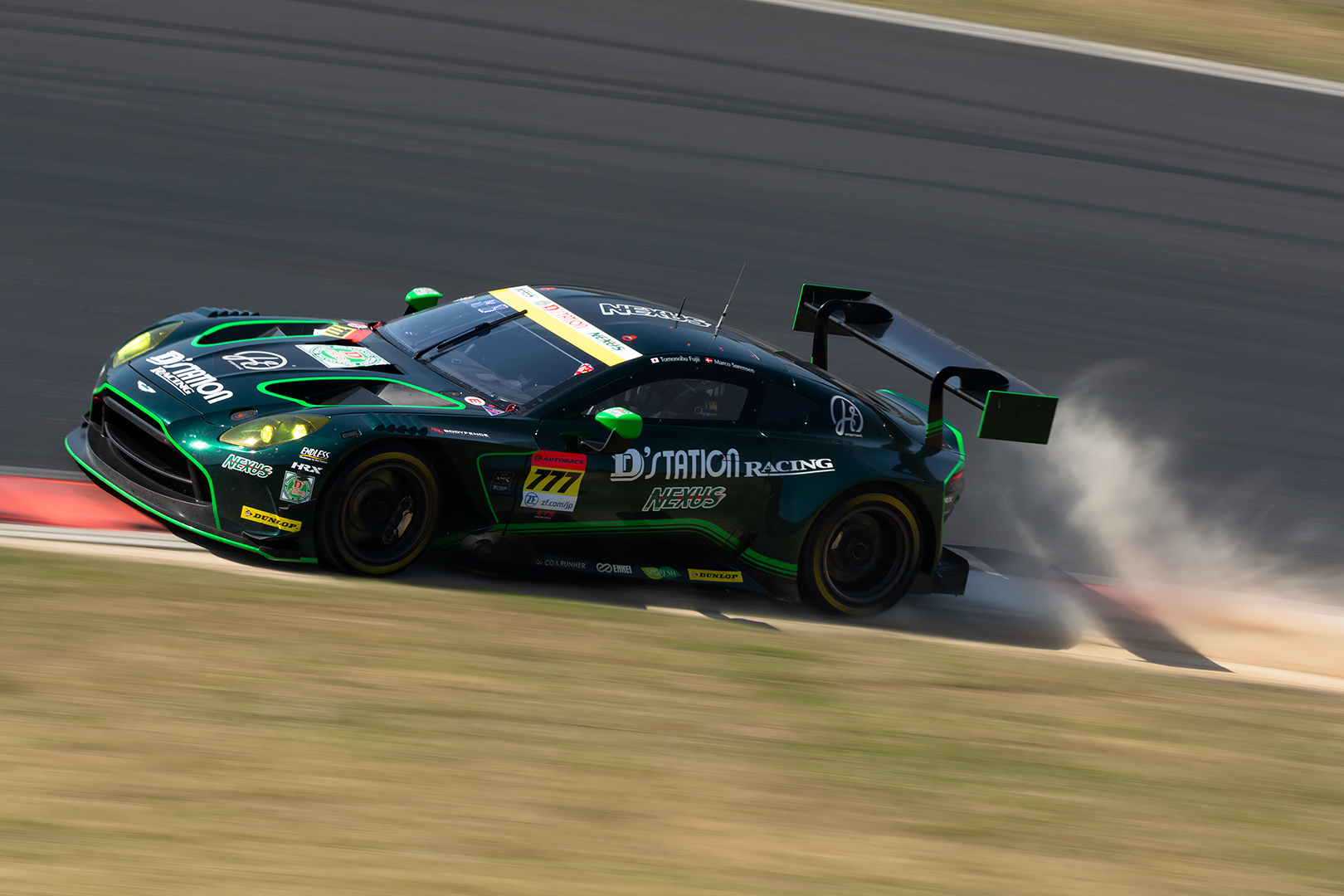 SUPER GT 岡山 GT300 その3_a0003166_16280084.jpg