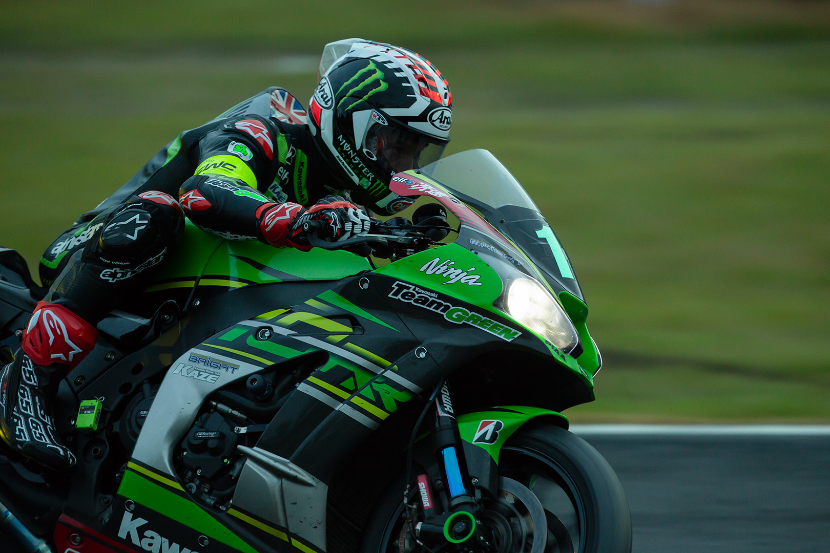 鈴鹿８時間耐久ロードレース_a0003166_16311578.jpg