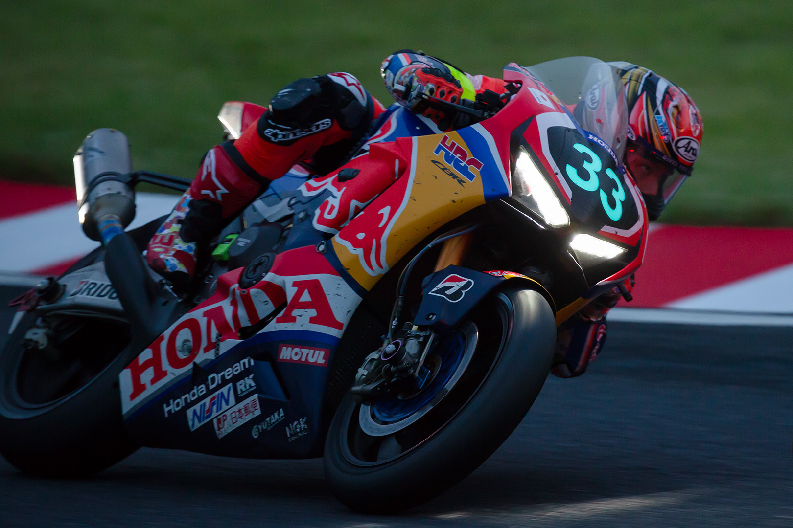 鈴鹿８時間耐久ロードレース_a0003166_16320368.jpg