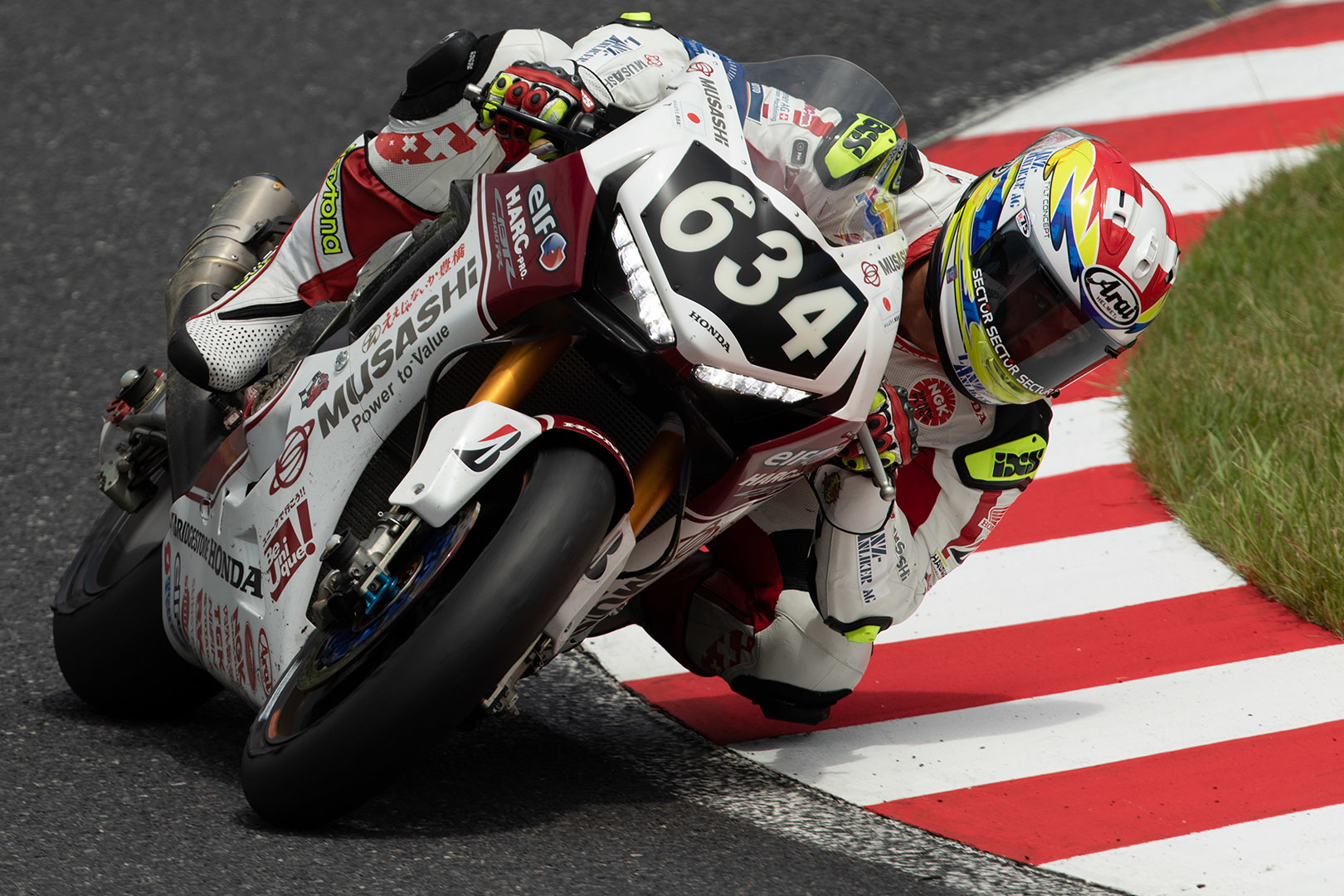 鈴鹿８時間耐久ロードレース_a0003166_16323672.jpg