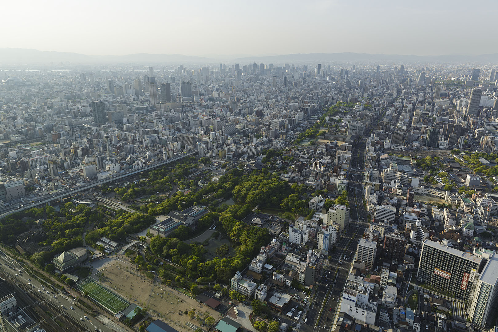 ハルカス_a0003166_16373668.jpg