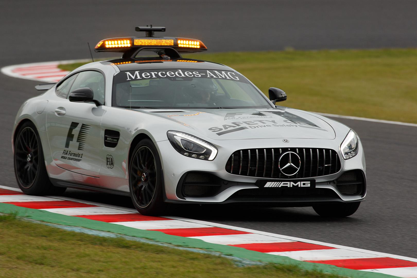 Ｆ１ セーフティーカー （鈴鹿サーキット）_a0003166_16381428.jpg