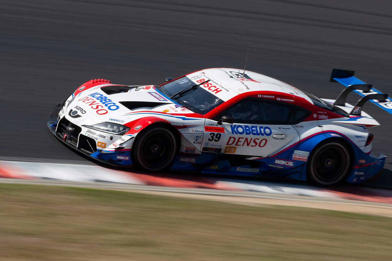 SUPER GT 岡山 GT500 GR Supra_a0003166_16440232.jpg
