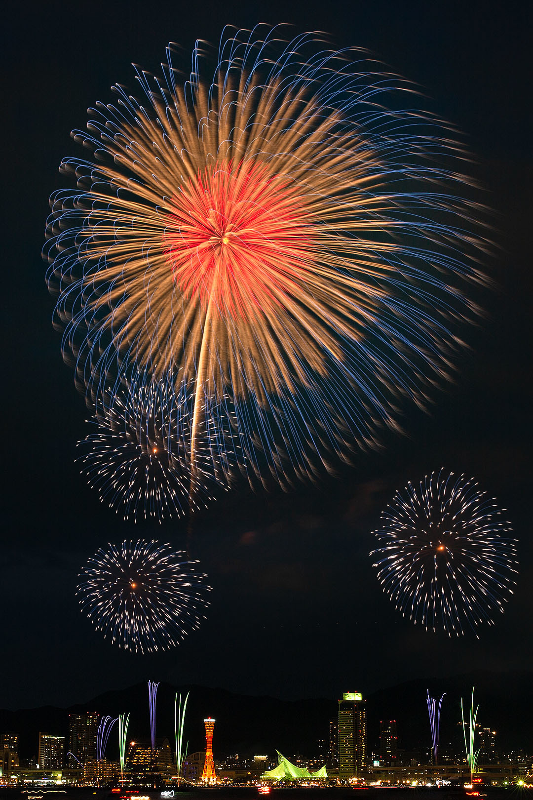 みなとこうべ海上花火大会_a0003166_16453428.jpg